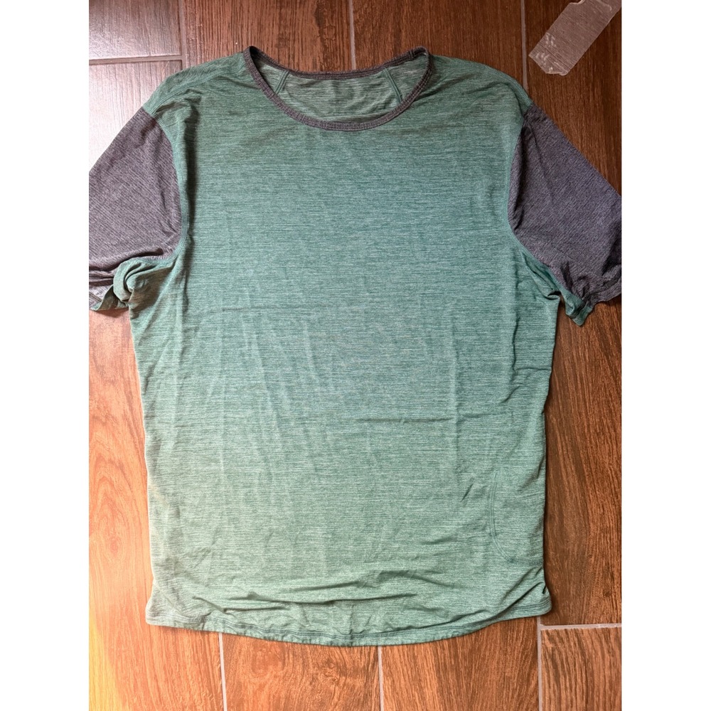 Lululemon Metal Vent‎ Tech Short Sleeve Shirt Mens Green Grey Colorblock Large